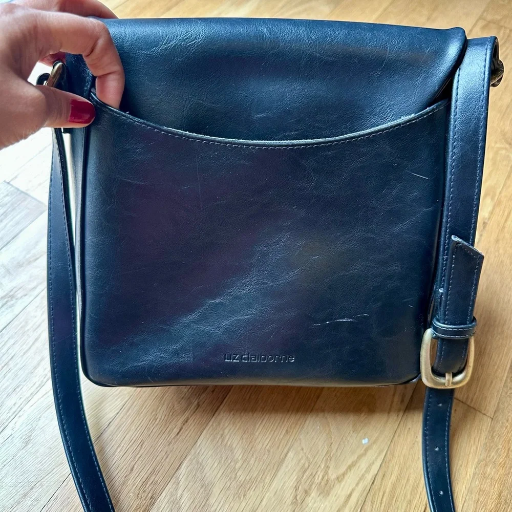 Vintage Liz Claiborne Black Leather crossbody Bag